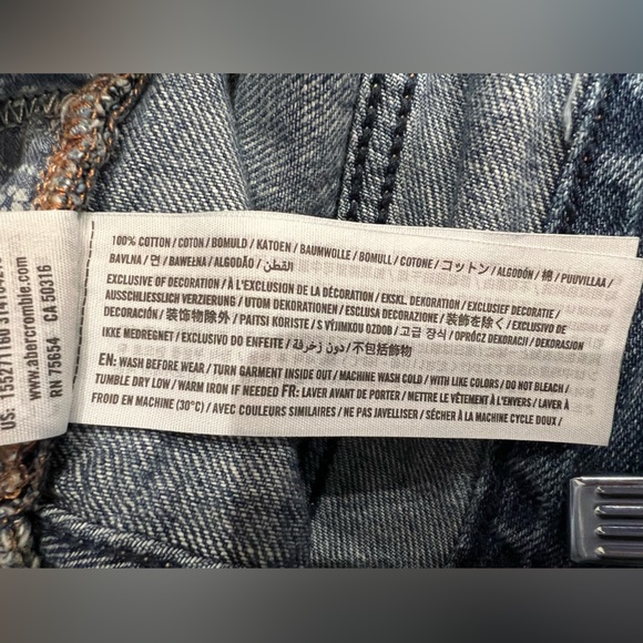 Abercrombie & Fitch Signature Collection Jeans 30, Distressed Mid Rise, Straight - Picture 7 of 8